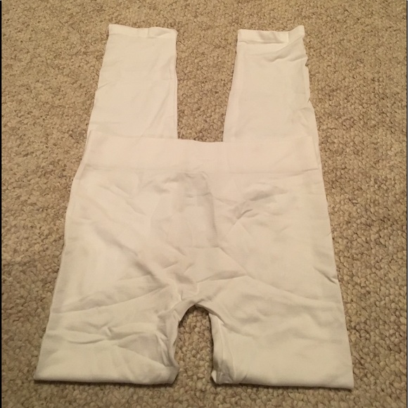 First Looks M/L white leggings/spandex NWT - Picture 3 of 4